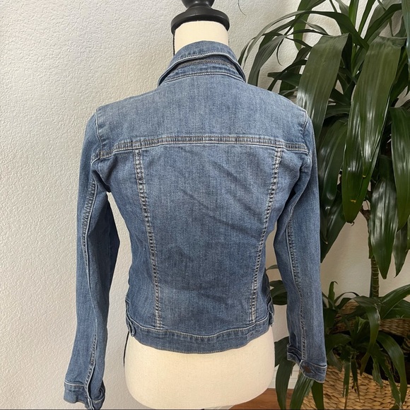 KUT from the KLOTH Amelia Denim Jacket - Picture 4 of 8